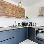 Apartmán Modern Ana With Jacuzzi And Pool Poreč
