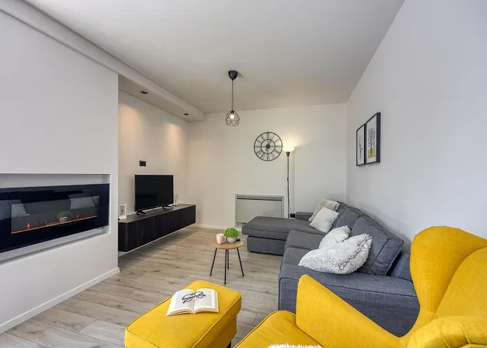 Apartman Modern Ana With Jacuzzi And Pool