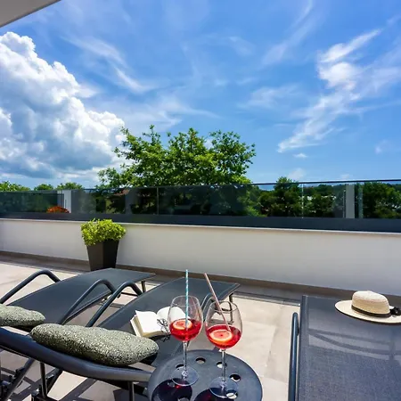 Modern App Ana With Jacuzzi And Balcony Apartment *