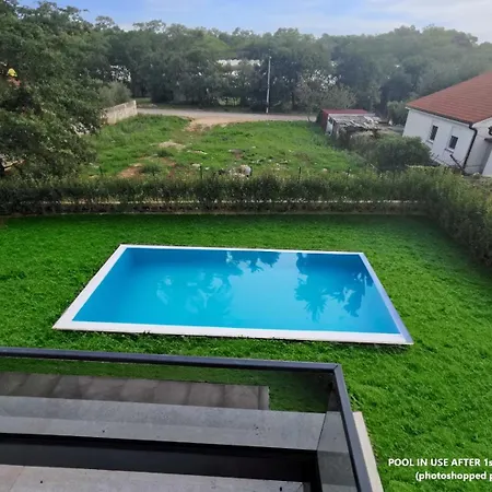 Modern App Ana With Jacuzzi And Balcony Apartment