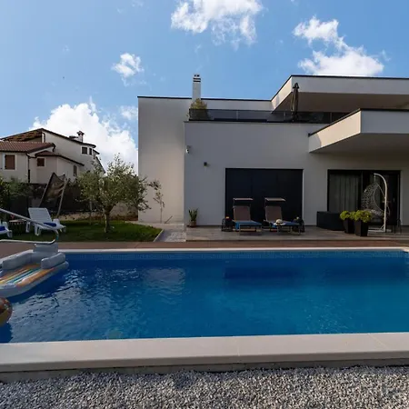 شقة Modern Ana With Jacuzzi And Pool بوريتش
